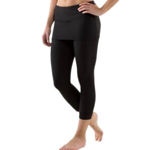 LULULEMON A Go Go Crop pants Black size 2 W6A22S @R
